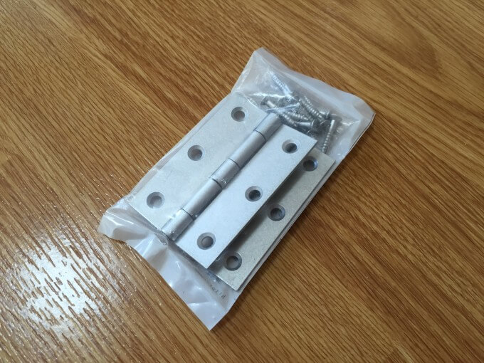 蝶番